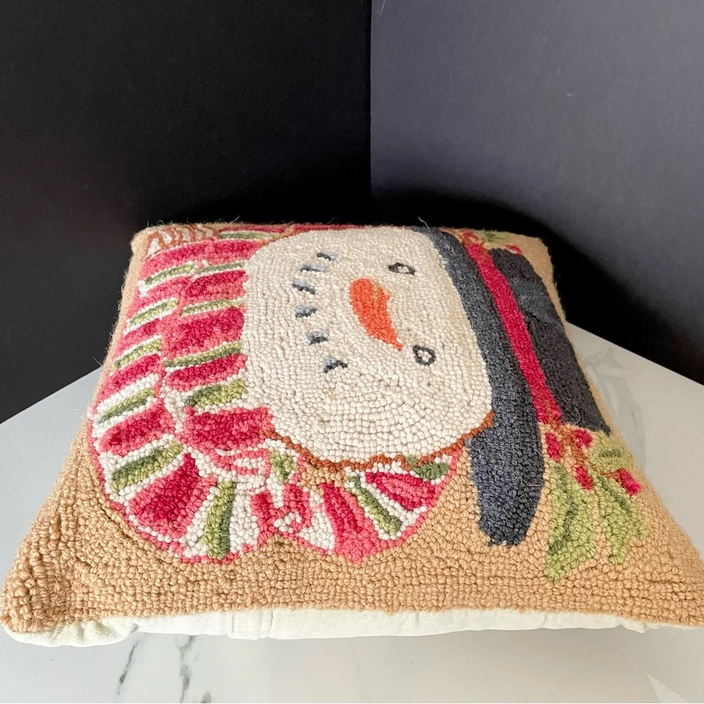 Snowman Wool Hook Pillow by Peking Handicraft